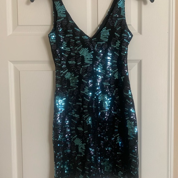 Lot of 3 party dresses size small - Picture 6 of 12